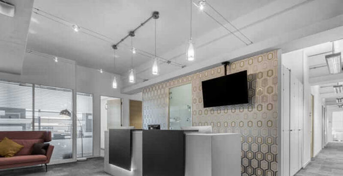 Fowler Avenue, Farnborough - Image 3