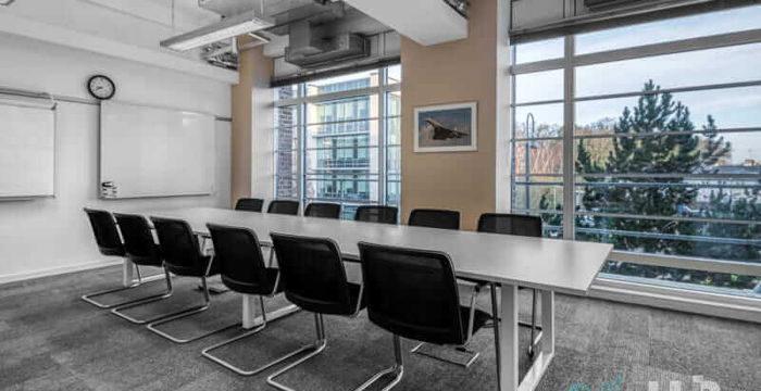 Fowler Avenue, Farnborough - Image 4