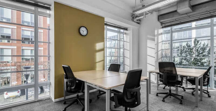 Fowler Avenue, Farnborough - Image 5