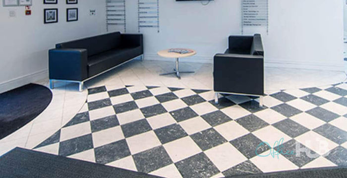 2 Victoria Square, St Albans - Image 4