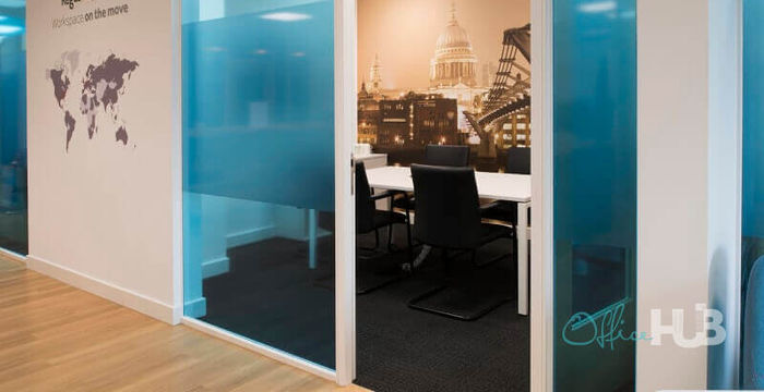 Heathrow Airport, Hounslow - Image 4