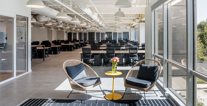 21255 Burbank Boulevard, Los Angeles - Image 4