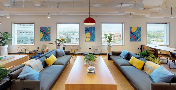 800 Bellevue Way Ne, Bellevue - Image 2