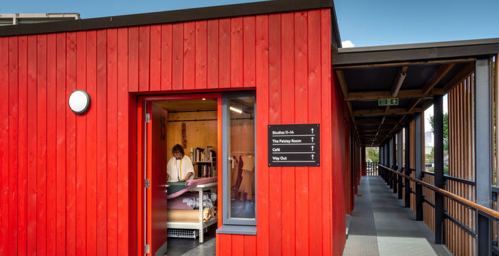 384 Abbott Rd, London - Image 3