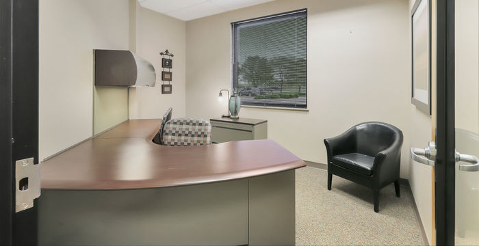 691 Trade Center Blvd, Chesterfield - Image 5