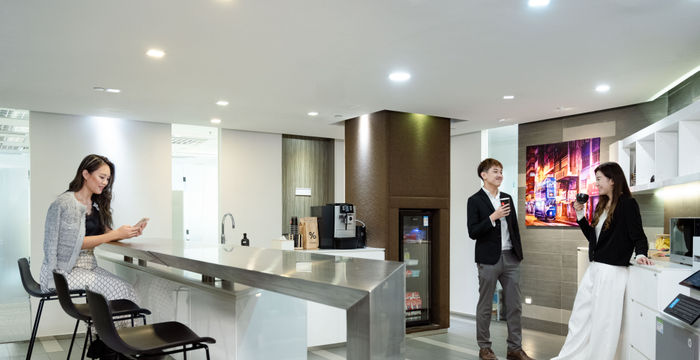 132 Nathan Road, Tsim Sha Tsui - Image 5