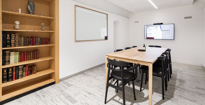 26 Rue De Montholon, Paris - Image 4