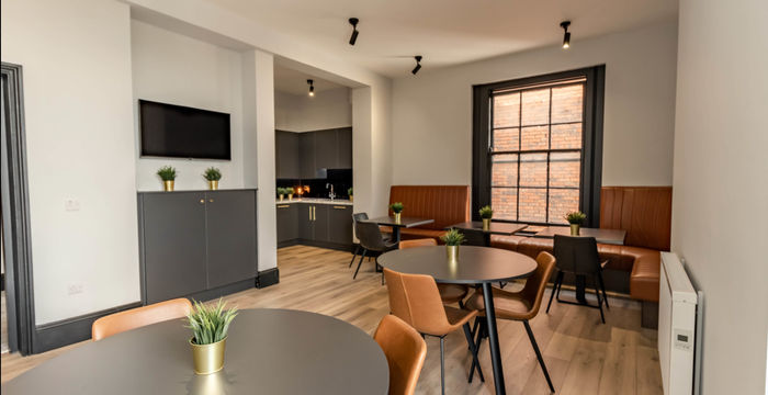 27-28 Herbert Place, Dublin 2 - Image 4