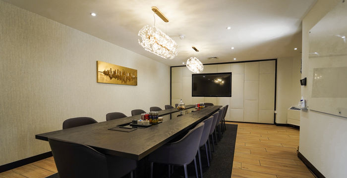 5 Jewry Street, Tower - Image 4