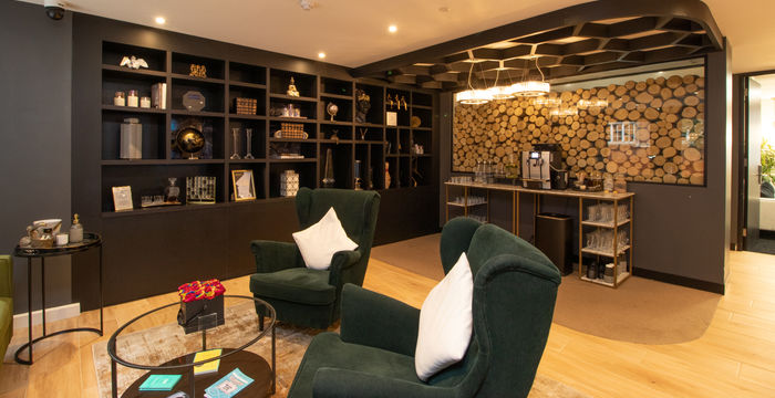 5 Jewry Street, Tower - Image 5