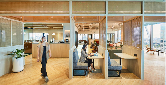 548 Phloen Chit Rd, Pathum Wan - Image 5