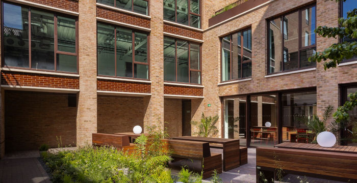 Loom Court, London - Image 4