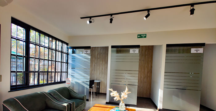 68-28 Carrera 12, Quinta Camacho - Image 2