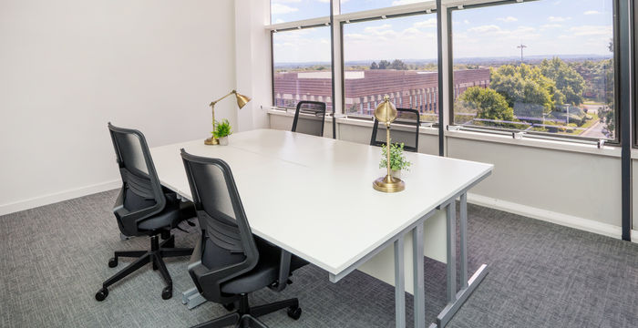 Almondsbury, Bristol - Image 2