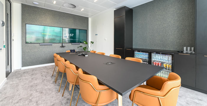 Wellington Way, Surrey - Image 5