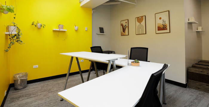 1495 Canyon Boulevard, Boulder - Image 4