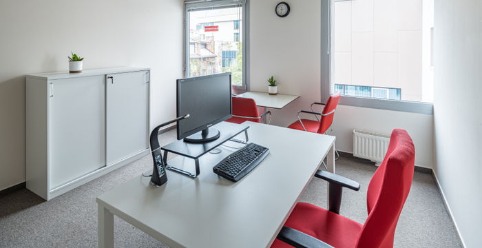 Kacsa Utca, Budapest - Image 4