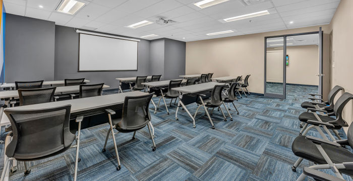 55 Commerce Valley Drive West, Markham - Image 3