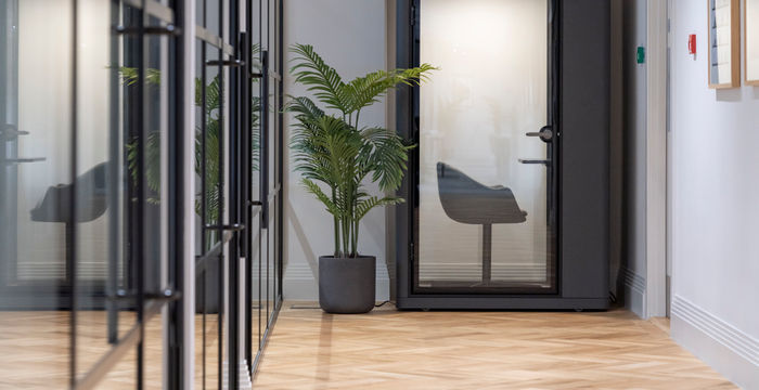 10 Throgmorton Avenue, London - Image 5