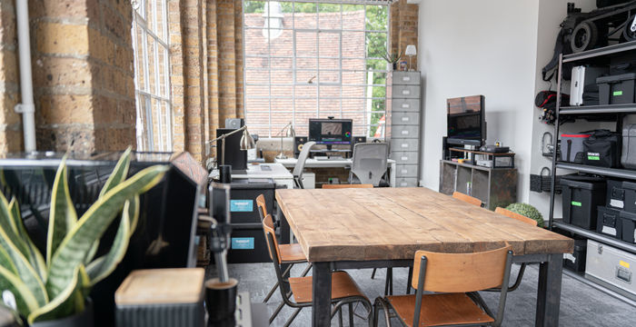 18 Watermill Way, London - Image 2