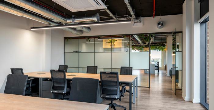 Victoria St Jubilee Square, St Albans - Image 2