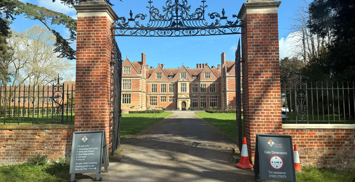 Church Road, Shaw - Image 4