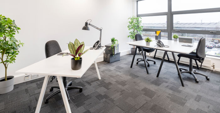 1 Ainslie Road, Hillington - Image 4