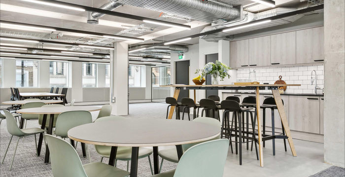 20 Fulham Broadway, Greater London - Image 2