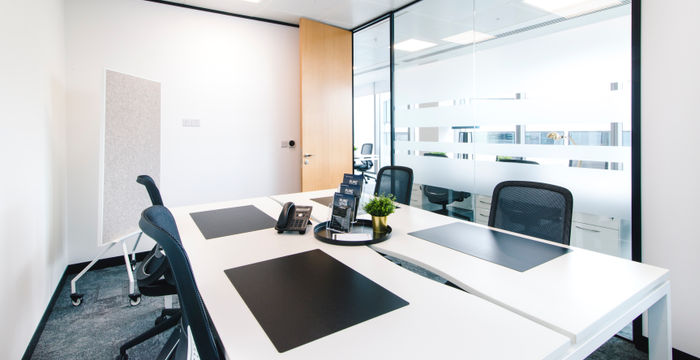 Abbey Square, Reading - Image 2