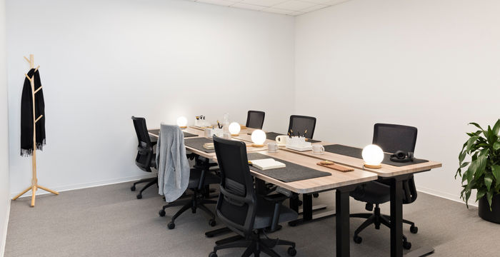 30-10 41 Avenue 30-10 41 Avenue, Long Island City - Image 2