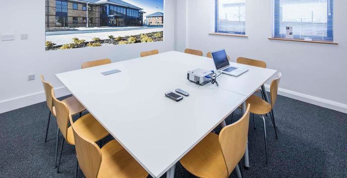 15 Neptune Court, Vanguard Way - Image 2