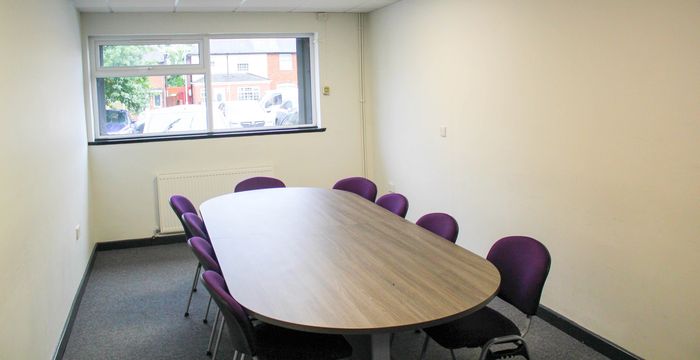 College Business Centre - Image 4