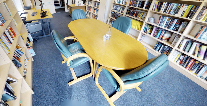 Cornerhall, Hemel Hempstead Herts - Image 5