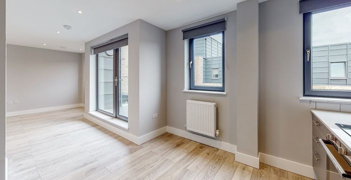 6 Station Approach Rd, Coulsdon - Image 3