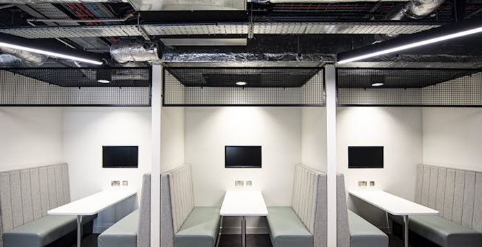 58 Wood Lane, White City - Image 3