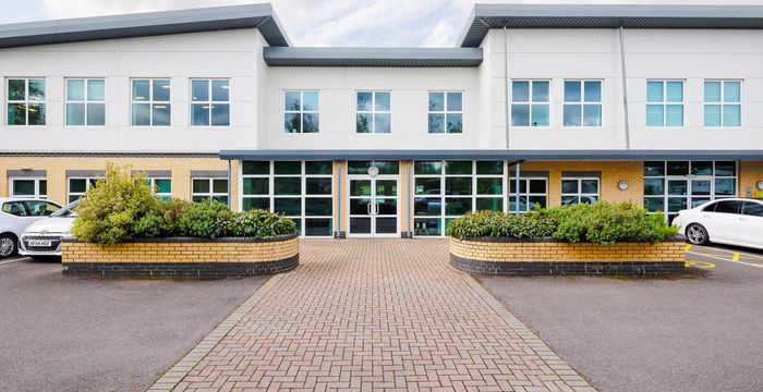 9 Nimrod Way, Ferndown - Image 5