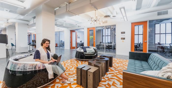 318 W Adams St, Chicago - Image 2