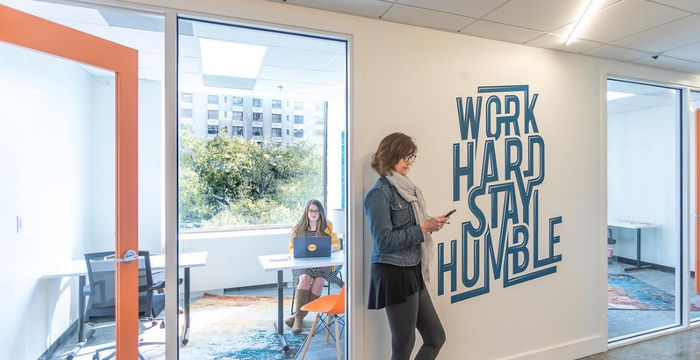 2 E Bryan St, Savannah - Image 3