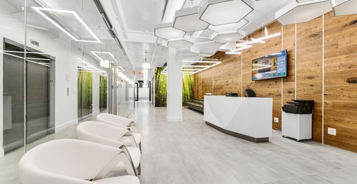 469 7 Avenue, New York 469 7 Avenue, New York - Image 2