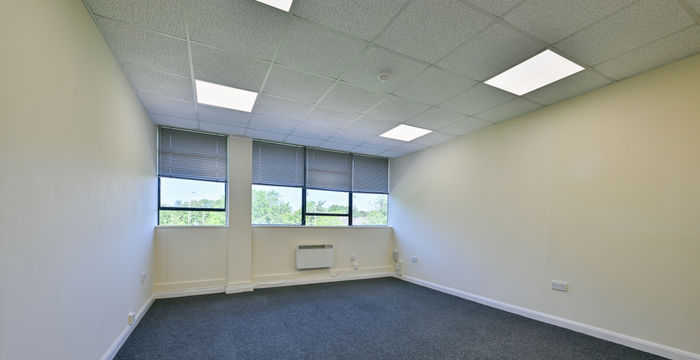 Rankine Road, Basingstoke - Image 4