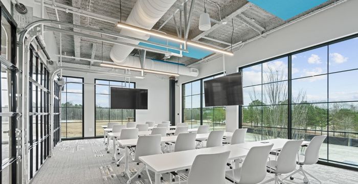 Two-Ten Building - Image 4