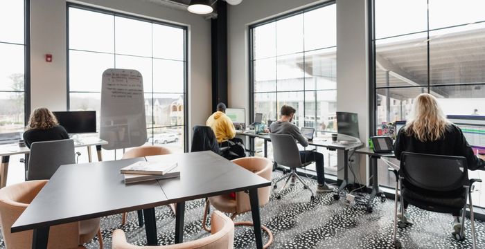 Two-Ten Building - Image 2