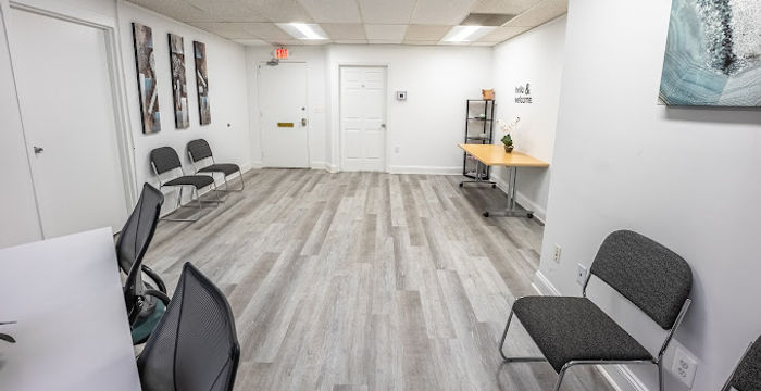 4848 Battery Ln, Bethesda - Image 2