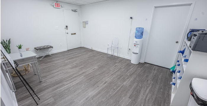 4848 Battery Ln, Bethesda - Image 3