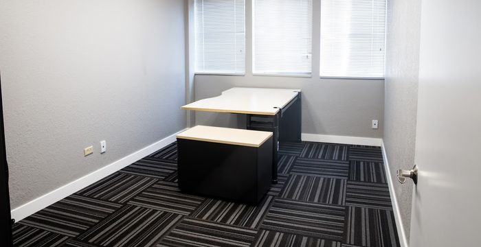 2600 S Parker Rd, Aurora - Image 4