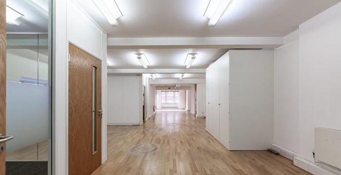 26 Eastcastle Street, Fitzrovia - Image 5