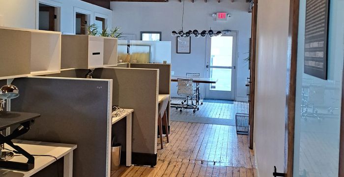 2909 S Wayzata Blvd, Minneapolis - Image 2