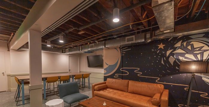 2722 Erie Ave, Cincinnati - Image 2