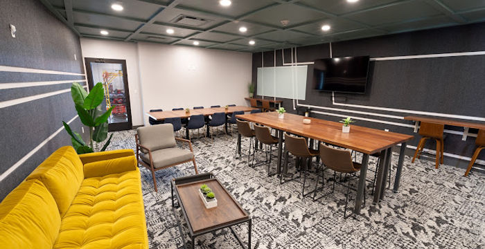 7875 Montgomery Rd, Cincinnati - Image 4