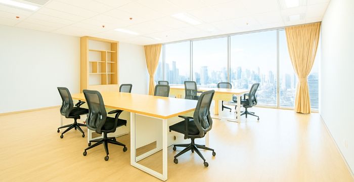 Chit Lom Alley Ploenchit Road, Pathum Wan - Image 2